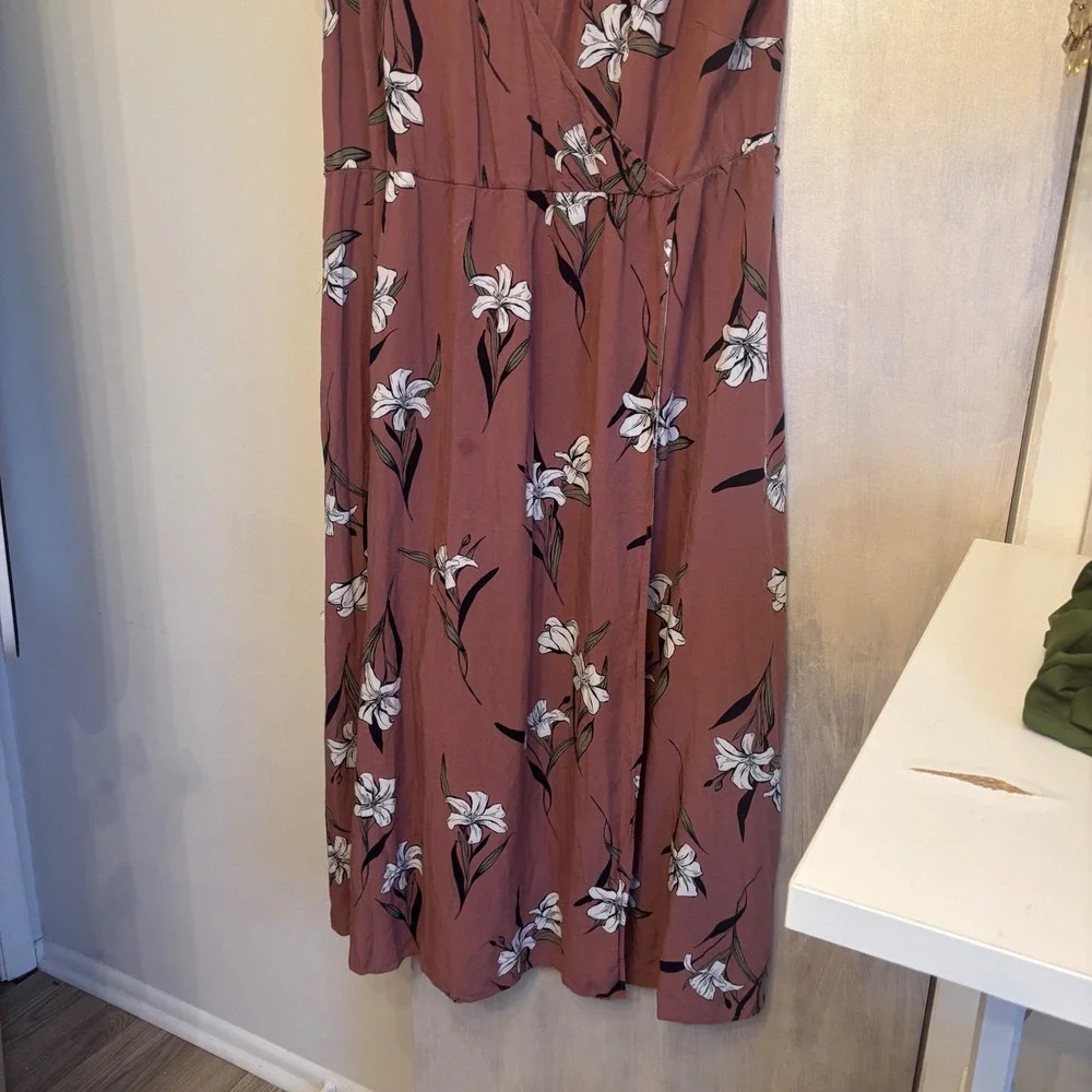 Ava & Viv Plus Size Floral Wrap Maxi‎ Dress Mauve Short Sleeve - Picture 3 of 6